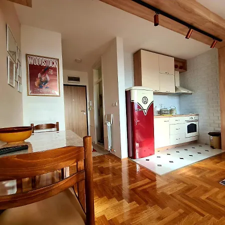 Lilly Dream Retro Back To 60s And 70s Apartment Sarajevo