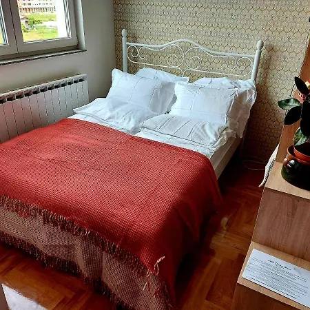 Lilly Dream Retro Back To 60s And 70s Sarajevo